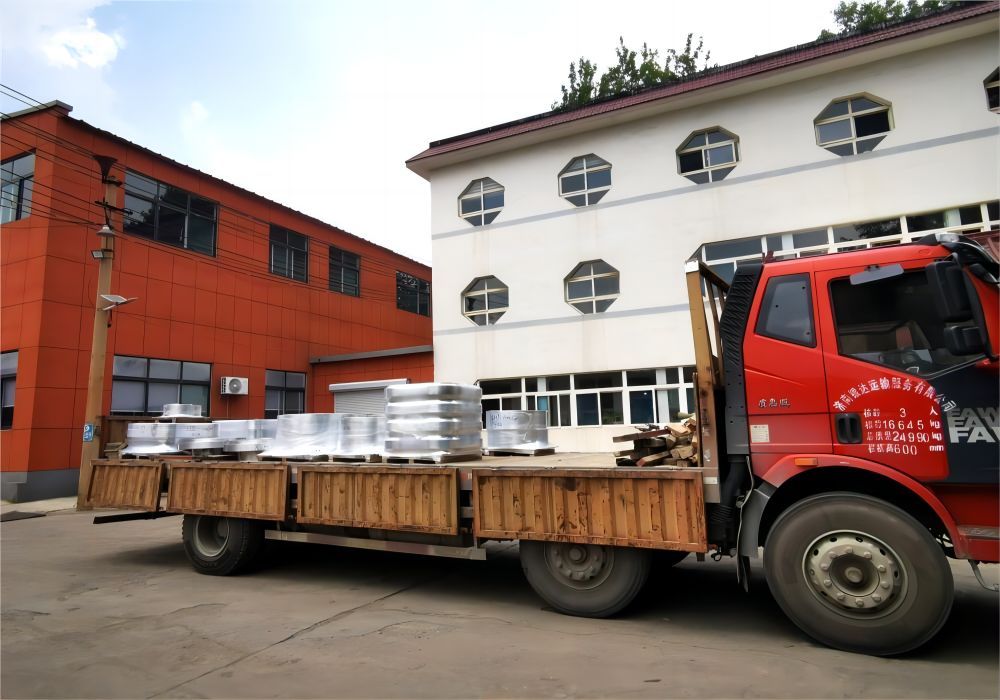 진입.jpg Entrucking.jpg